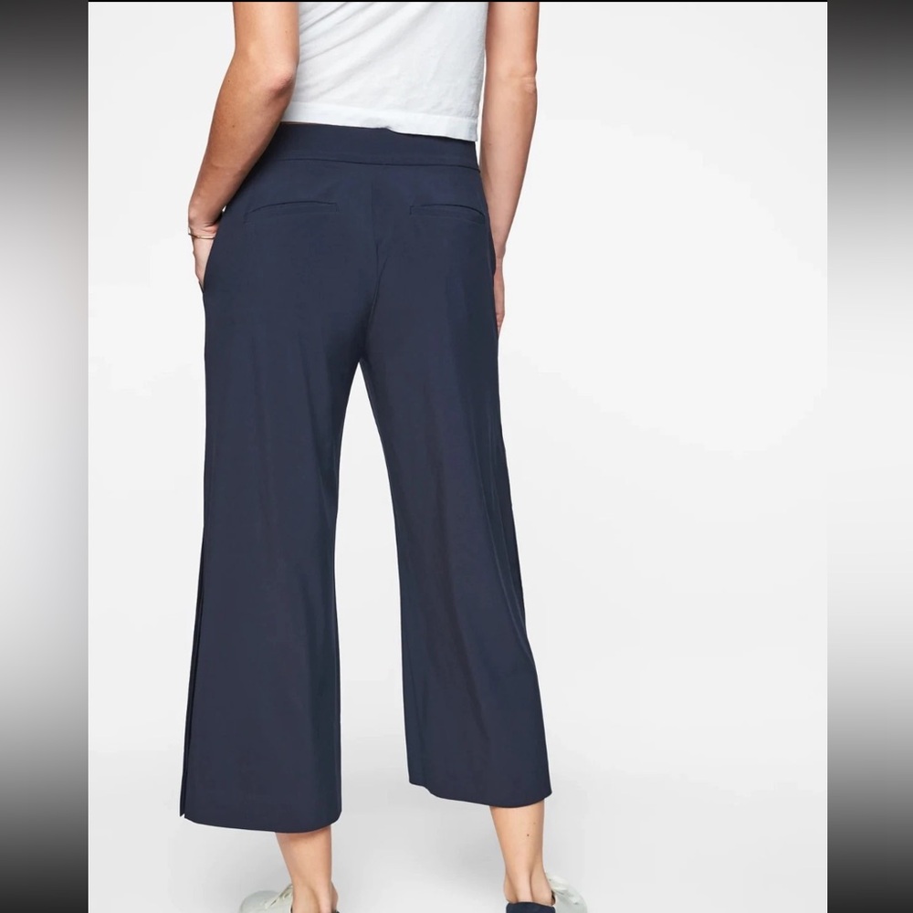Athleta Tribeca Wide Leg Crop Pants Navy Blue Size 8 Snap Hem Career - Picture 2 of 6